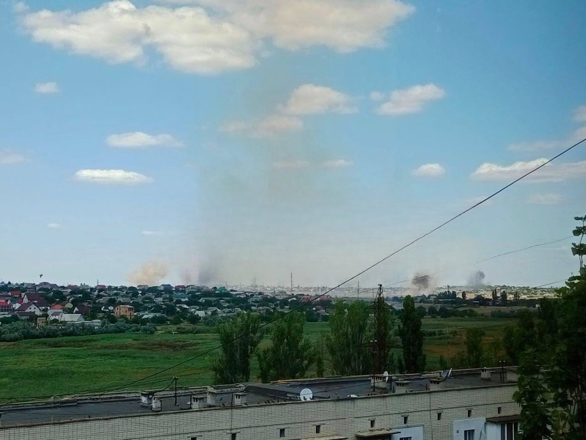 Explosions near Kherson outskirts