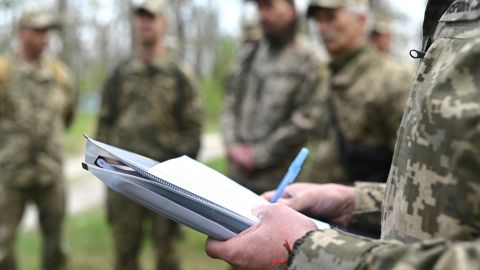 Only combat participants in alert groups, says Poltava TCC