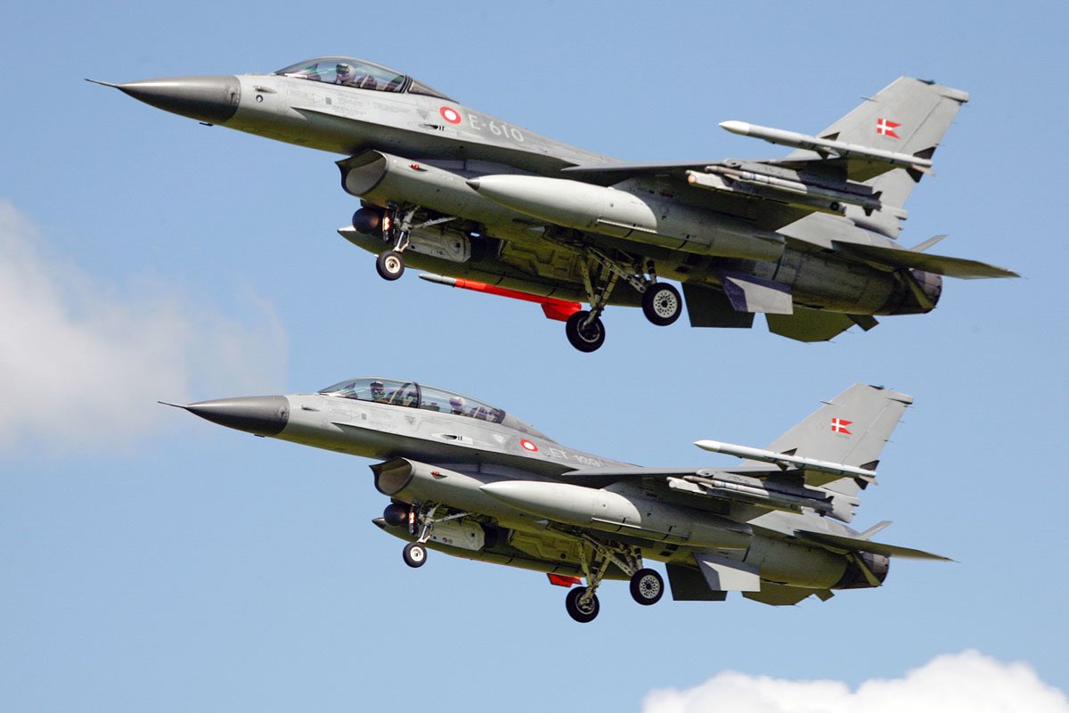 Denmark to Deliver F-16s to Ukraine This Year