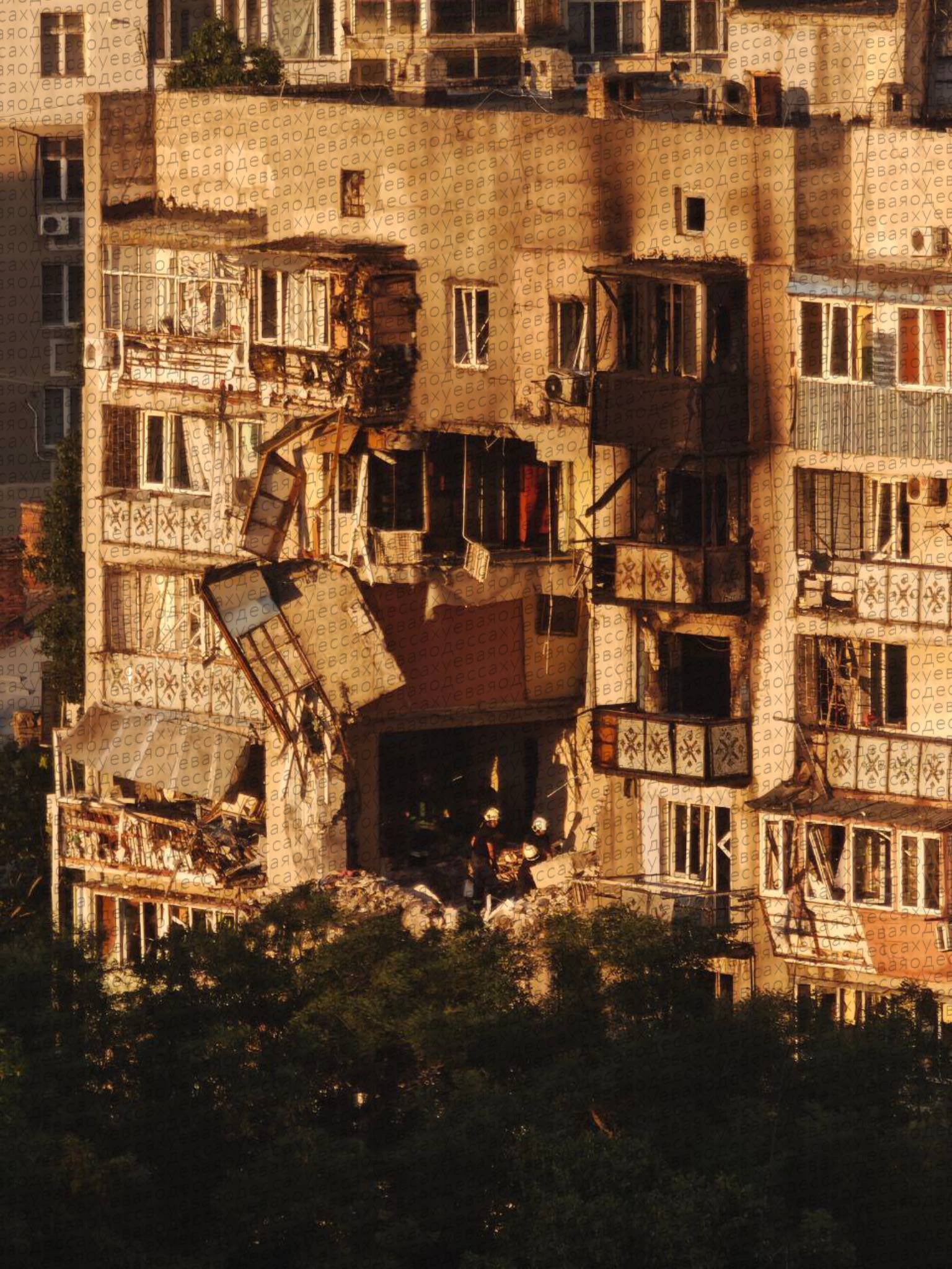 Residential building in Moldavanka after night attack