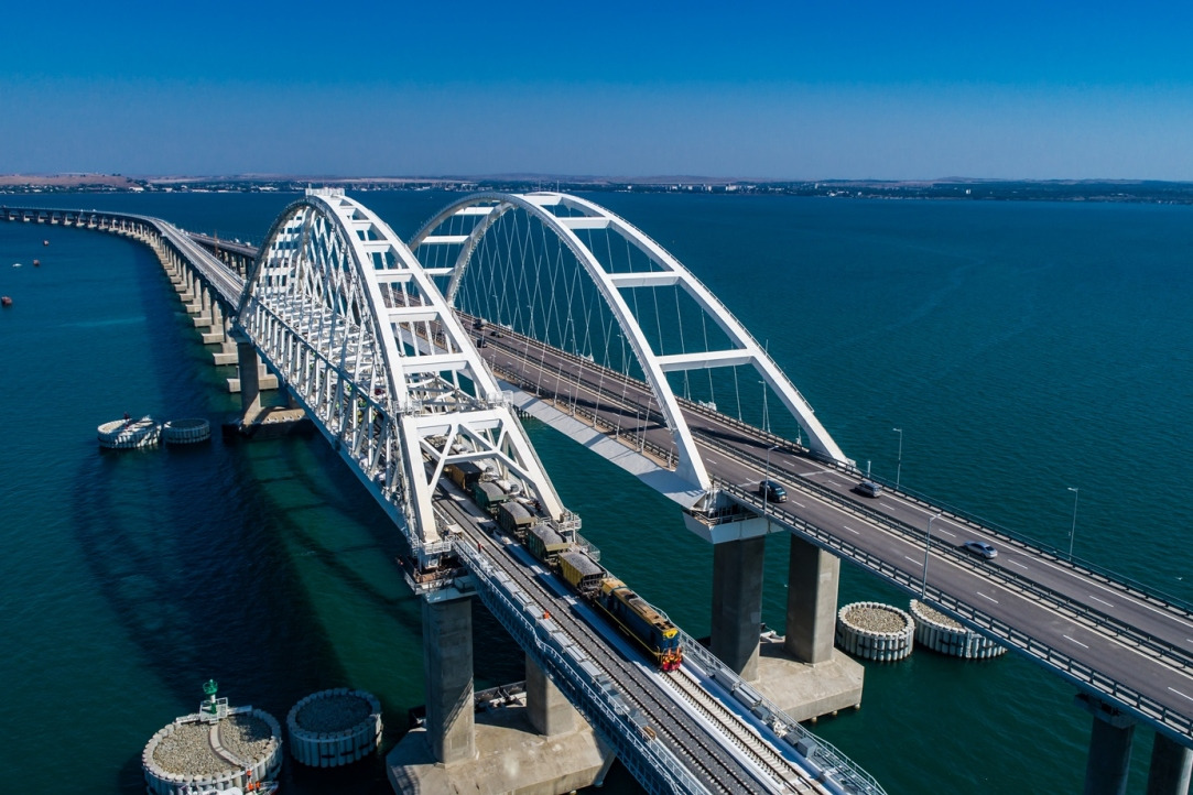 Traffic on Crimean Bridge blocked after new attack