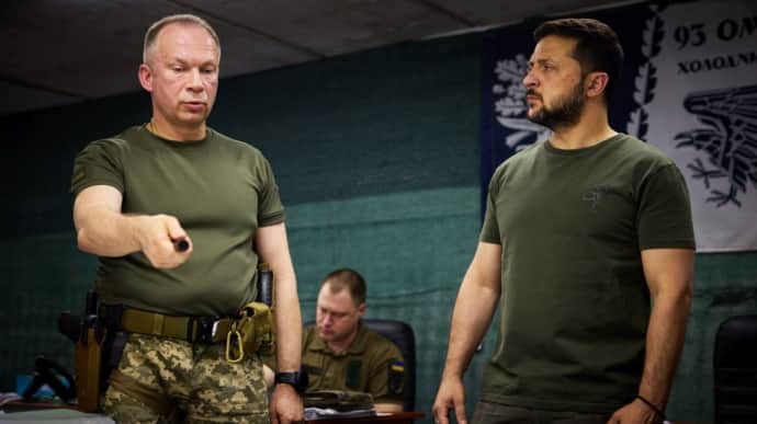 Zelensky discusses frontline and long-range weapons