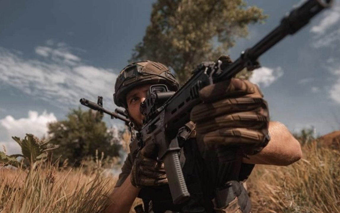 Ukrainian Paratroopers Break Through Russian Border