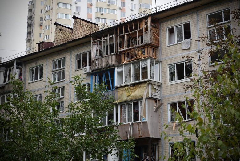 Consequences of Russian attack: Cardiology Institute and 7 Kyiv districts damaged