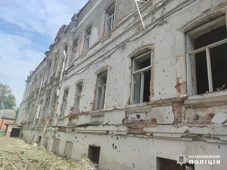 Russian strikes injure civilians in Kharkiv region