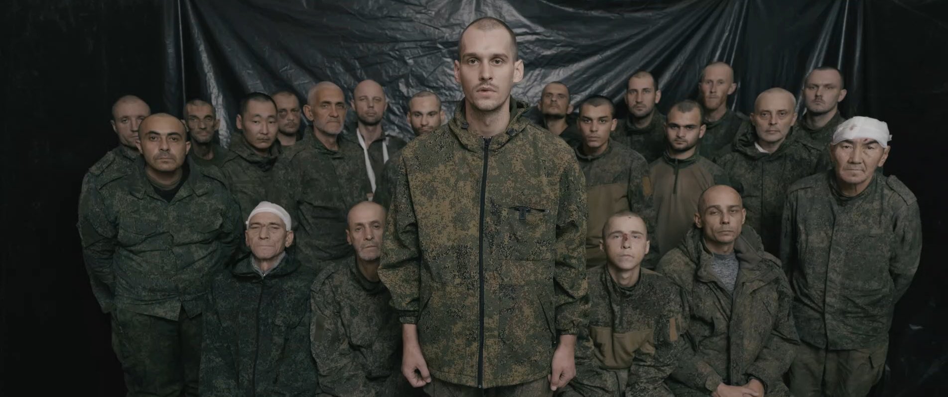 Ukrainian troops from the 1st Corps captured 21 Russian servicemen