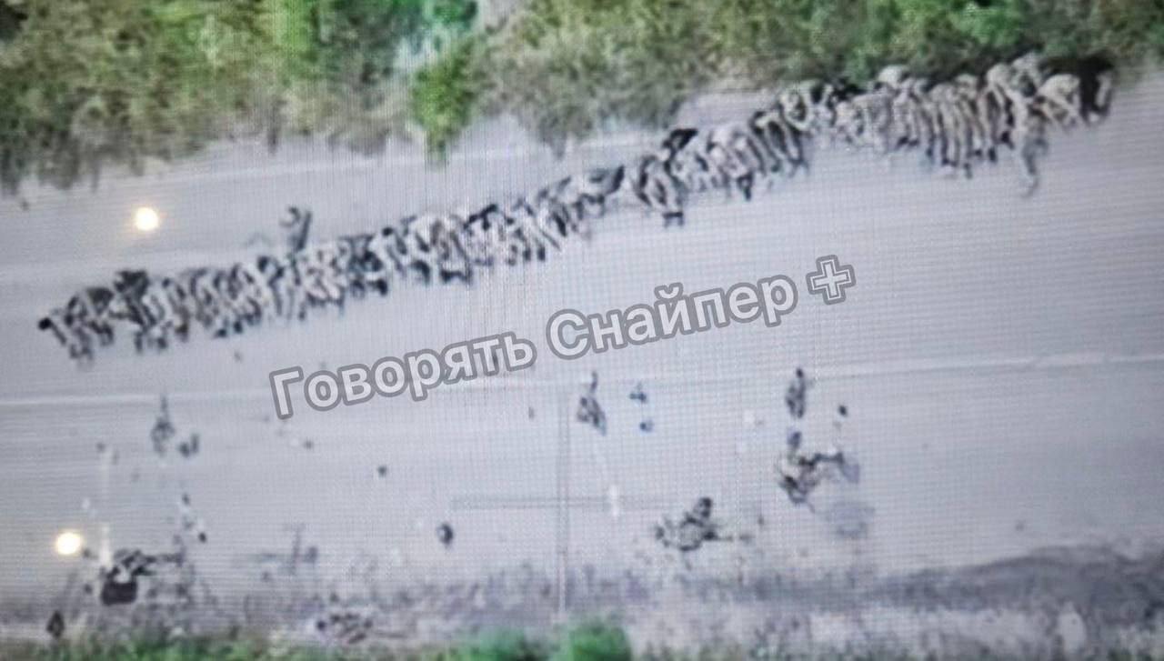 4 Ukrainian Soldiers Capture 40 Russian Soldiers, Commander Reports