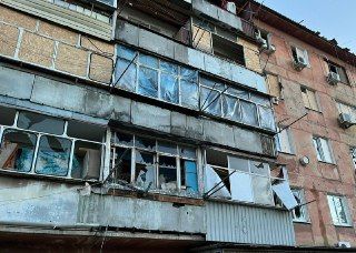 Russian shelling hits Nikopol, injures elderly woman