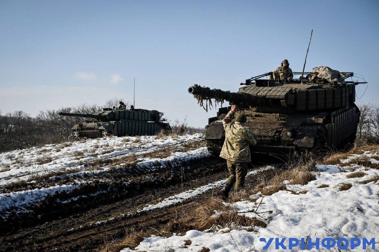Leopard 1A5 Tank Crew Training Firing