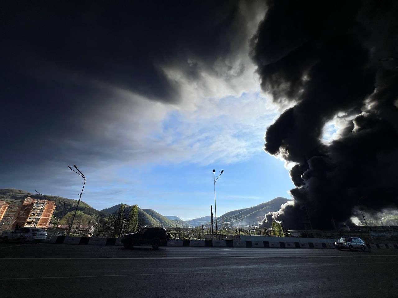 Strike on Tuapse Oil Refinery Prompts Nearby Resident Evacuation