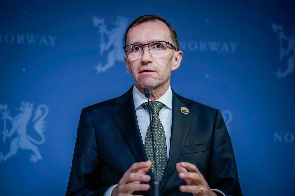 Norway says no restrictions on Ukraine’s use of Western weapons