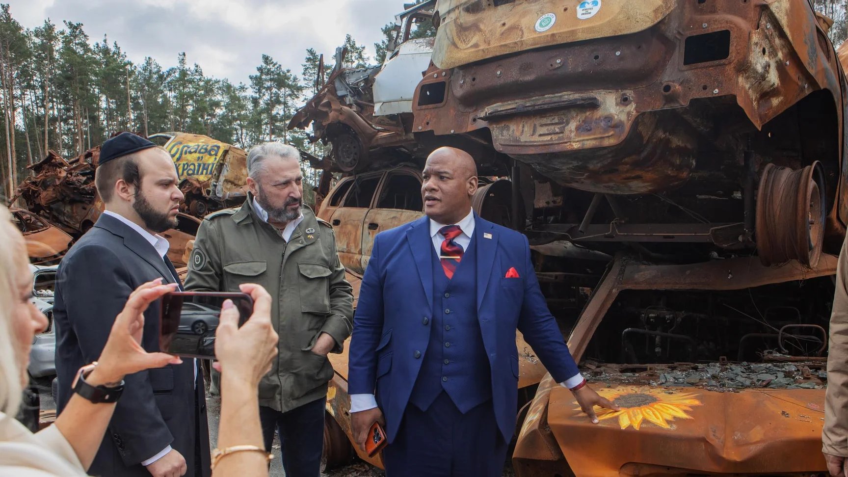Trump’s Advisor Visits Babi Yar