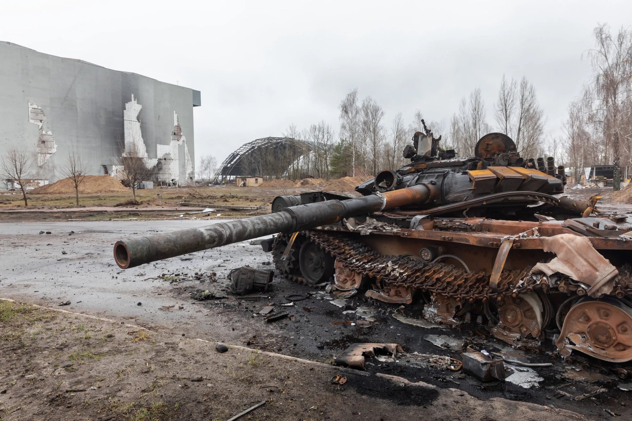 Russia’s current tank count and potential deployment in Ukraine, based on expert analysis.