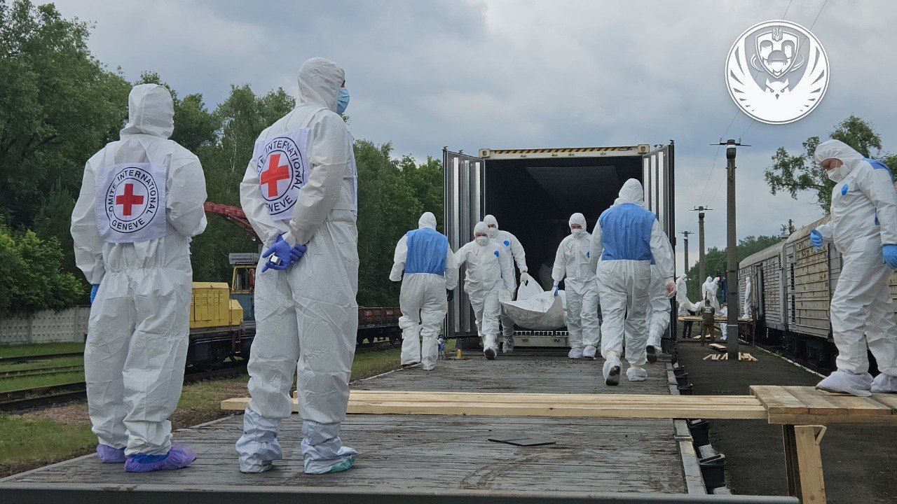 Ukraine receives 1,200 bodies of fallen soldiers