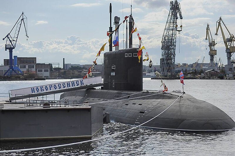 Russian submarine Novorossiysk and missile ship Vyshny Volochek suffer serious accidents