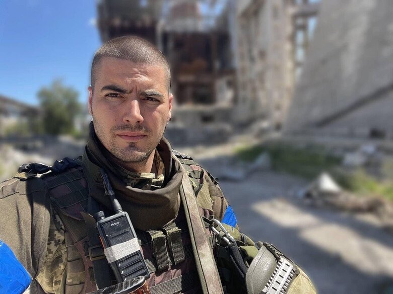 Commander on war, threats and politics