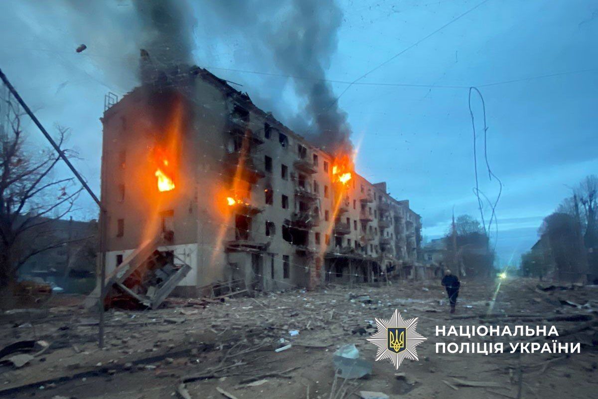 Russian Aerial Bombs Strike Sloviansk, Two Injured