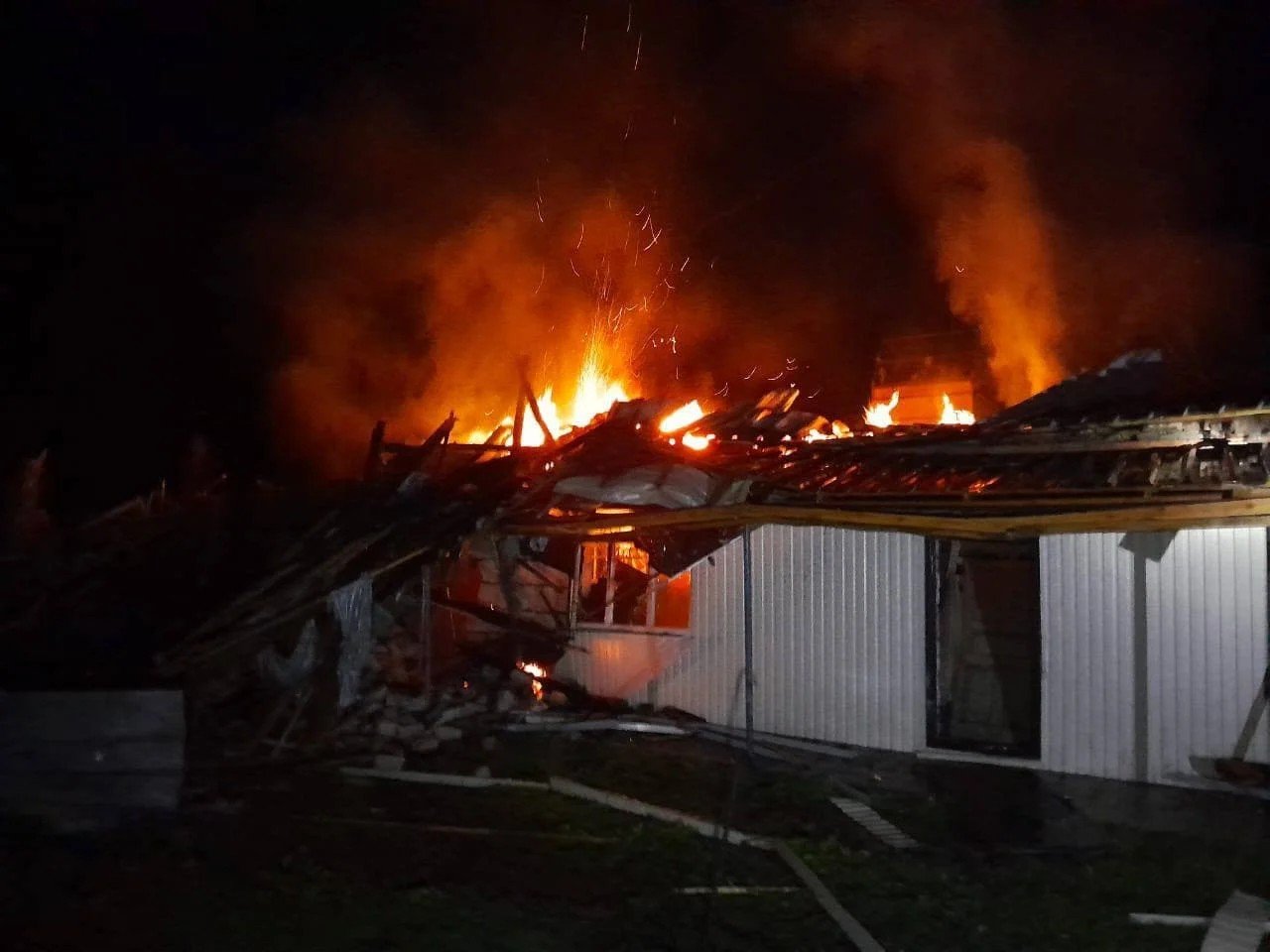 Russian strikes hit Zolochiv, Kharkiv region