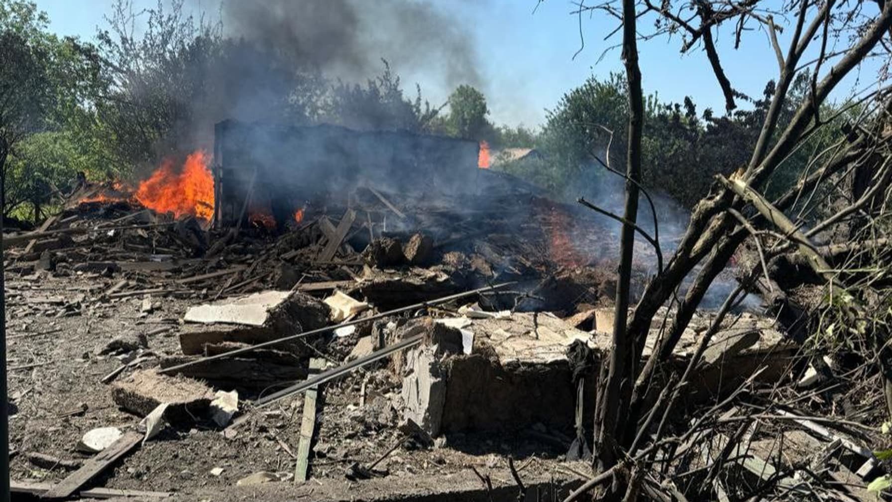 Hurricane shelled Hirnyk: two killed, six injured
