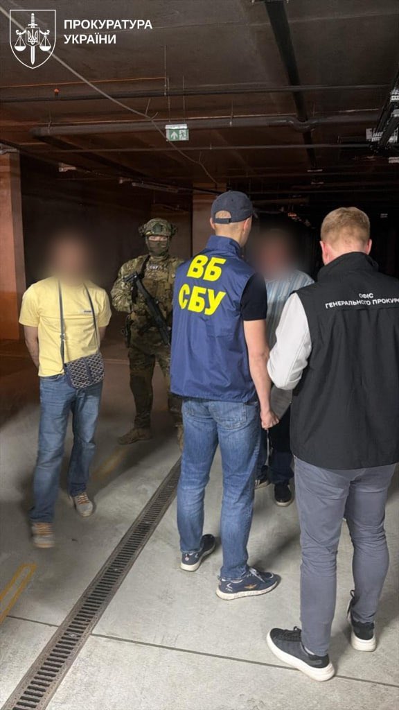 SBU employee detained for $34,000 bribe