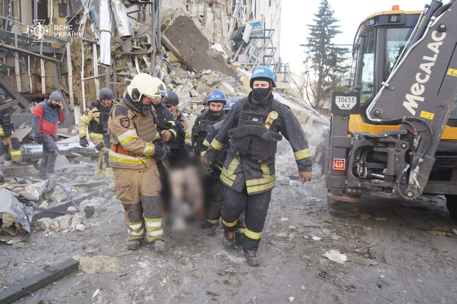 Russian strike on Izium: death toll rises to 6