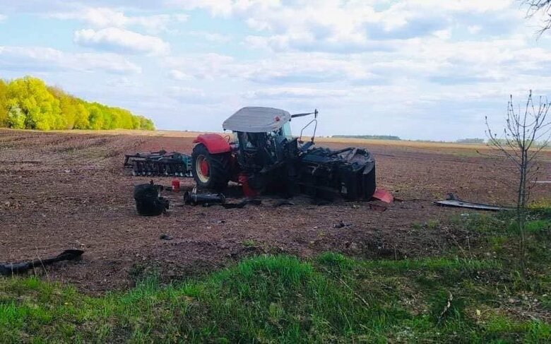 Horrific price of bread in 2022: crops machinery destroyed by occupiers