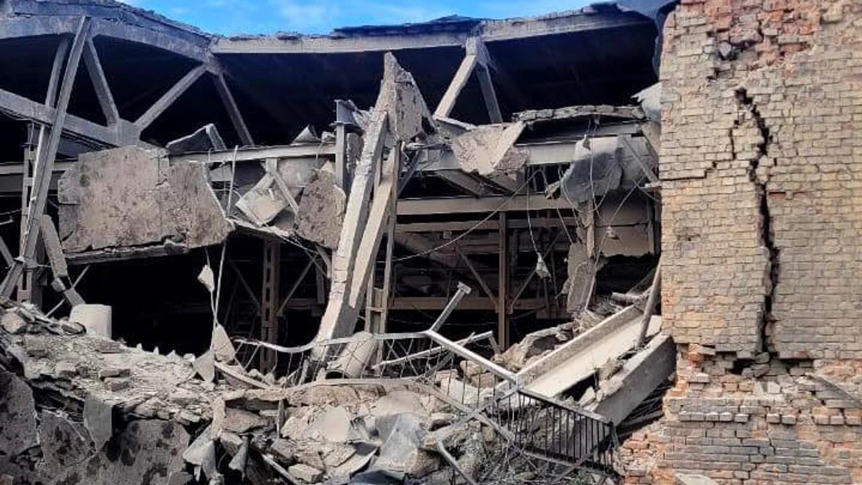 Russia attacks industrial site in Sumy