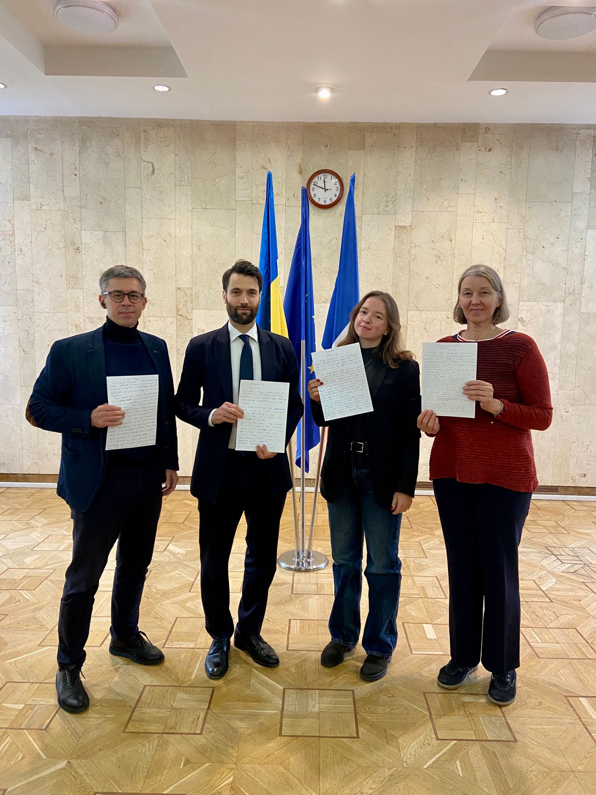 French Embassy in Ukraine Participated in the National Unity Radio Dictation