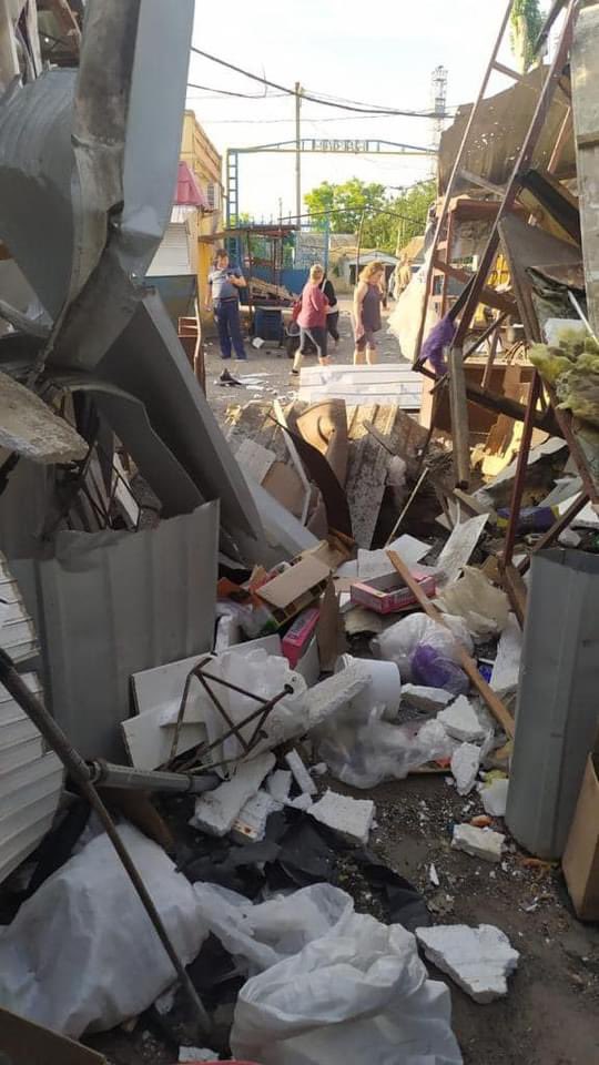 Eleven rockets fired at Mykolaiv and Ochakiv: 3 dead