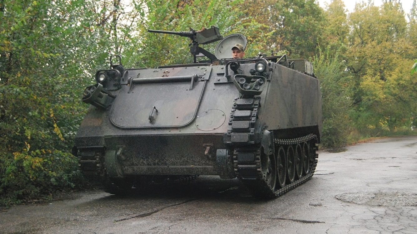 Lithuania sent Ukraine a batch of M113 armoured personnel carriers