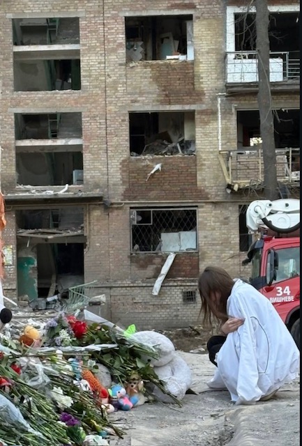 Russian missile kills children, support grieving family