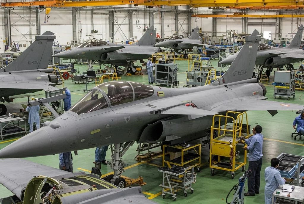 Ukraine and France discuss potential future Rafale F4 fighter jet production in Ukraine