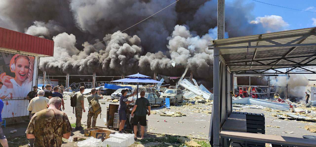 Attaque russe meurtrière sur un marché en Ukraine
