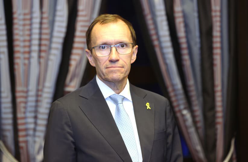 Norwegian FM: Ukraine justified in striking Russian military targets, follows international law.