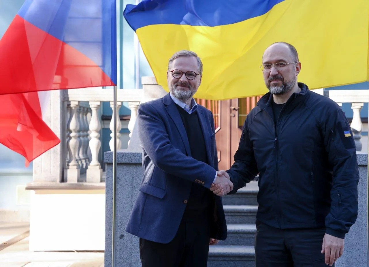 Ukraine to Build Ammunition Plant, Produce Assault Rifles