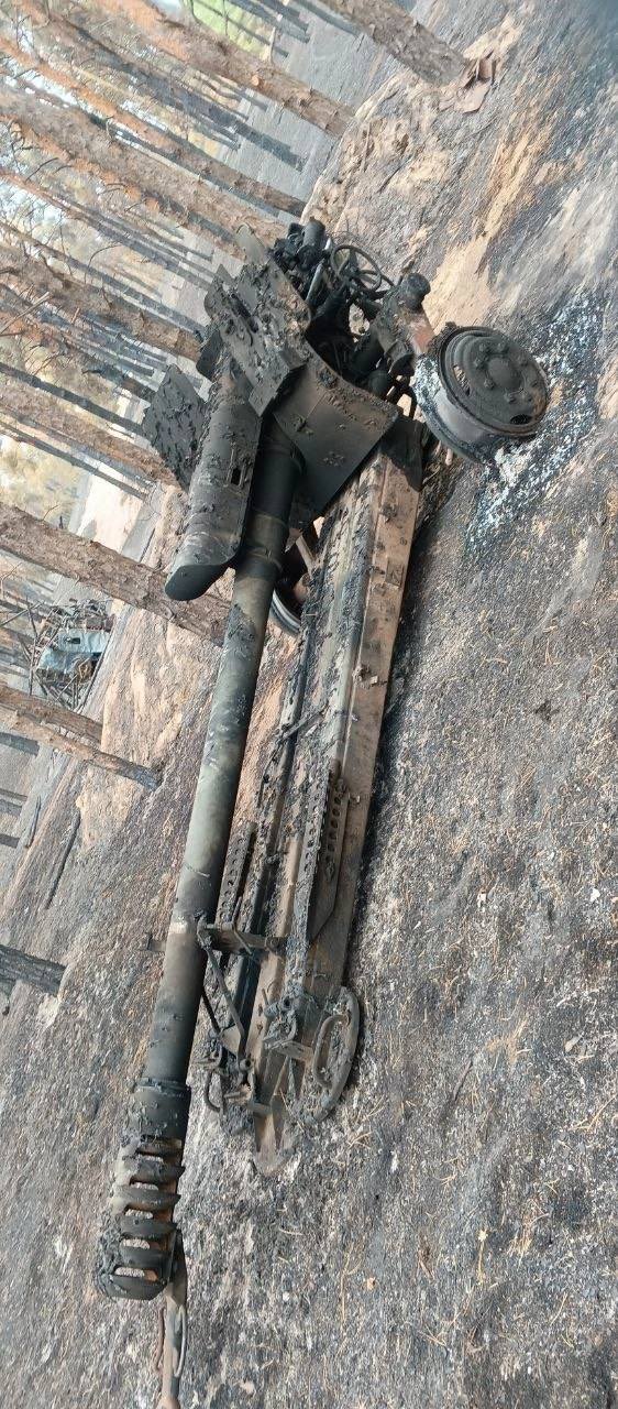 Russian howitzer 2A18 D-30 destroyed in Kherson region