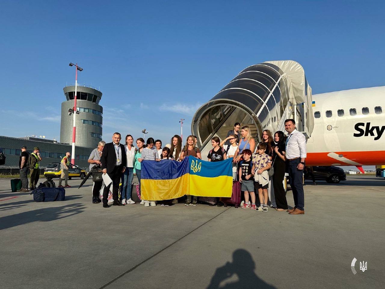 Ukraine evacuated 25 from Lebanon, including 11 children