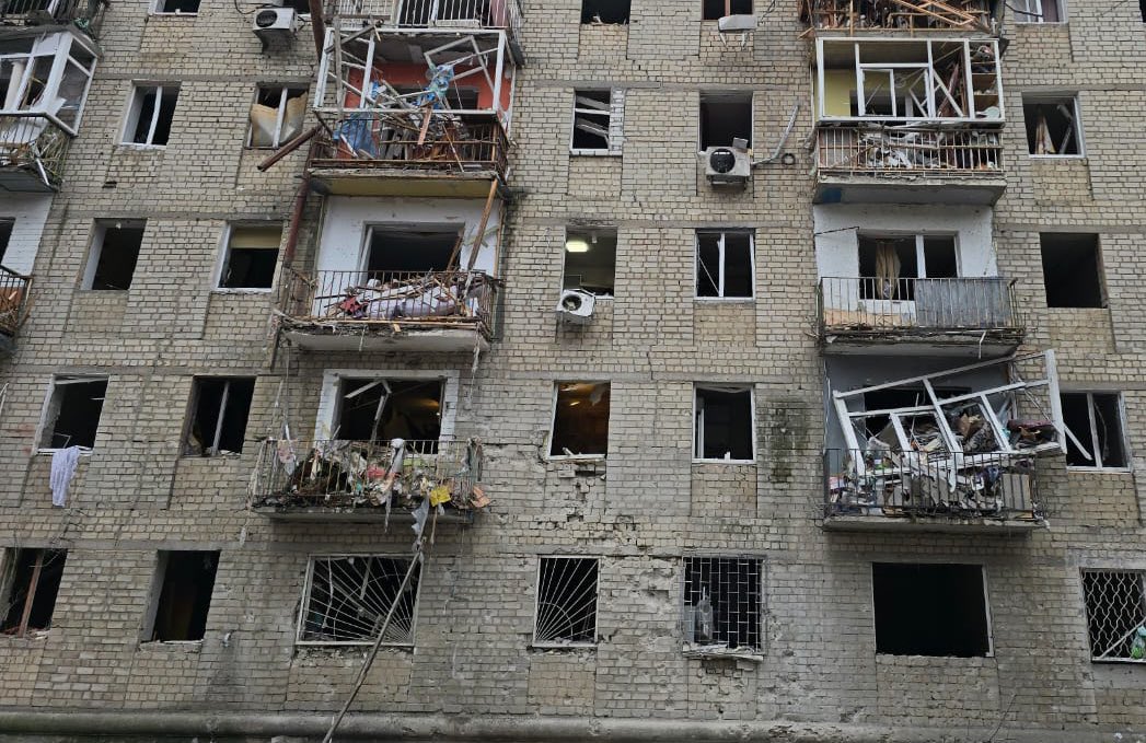 Russia hit a residential building in Kharkiv