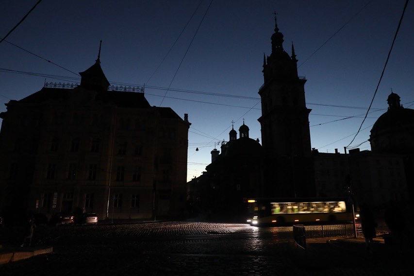 Ukraine’s First Regional Center to Turn Off Streetlights at Night for Savings