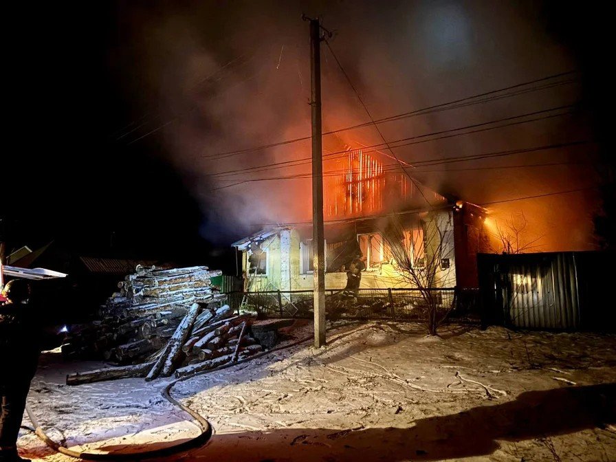 Russians shelled Semenivka: three injured and fires