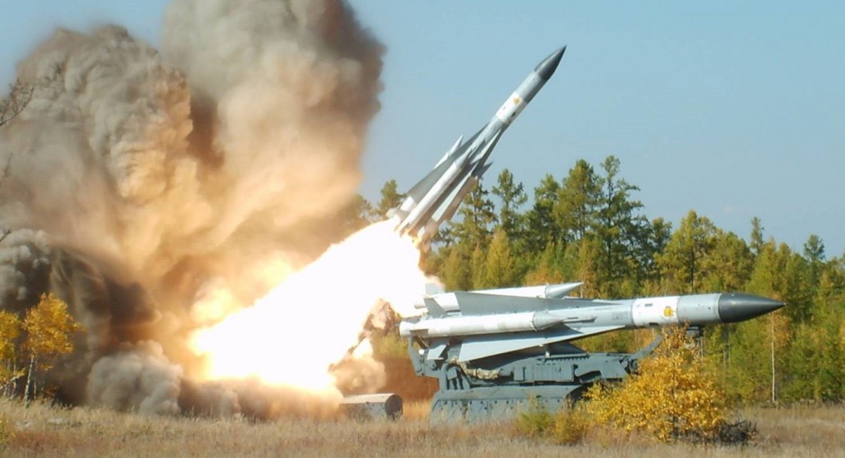 Russian Tu-22M3 bomber shot down by S-200