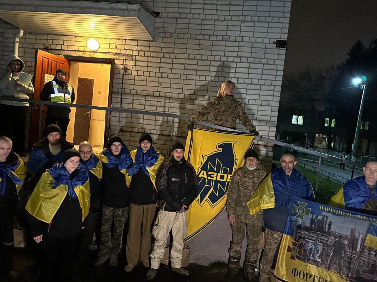 11 Azov servicemen returned home from Russian captivity