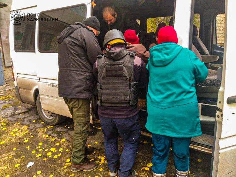 Evacuation of people by armored vehicles from Kupiansk