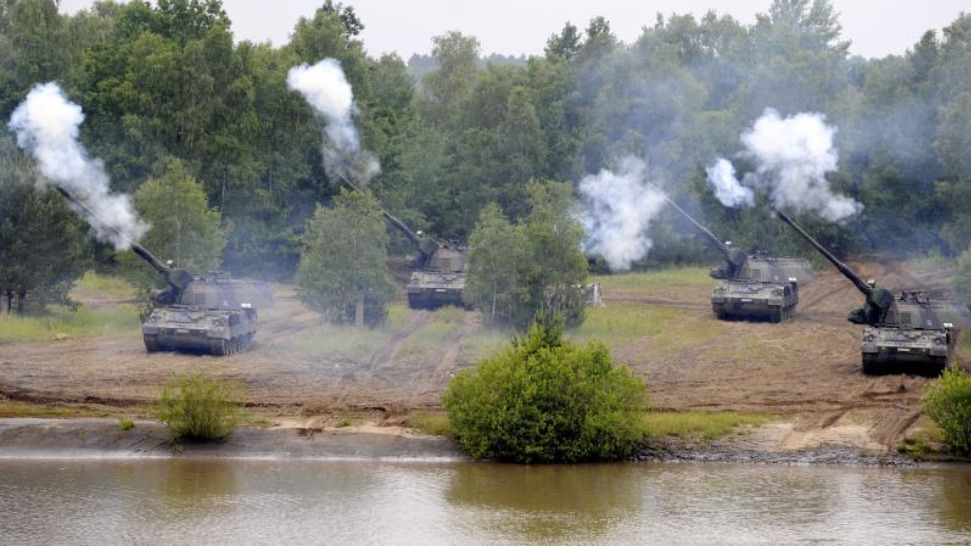 Ukraine to receive German howitzers in coming weeks, says Feldhusen