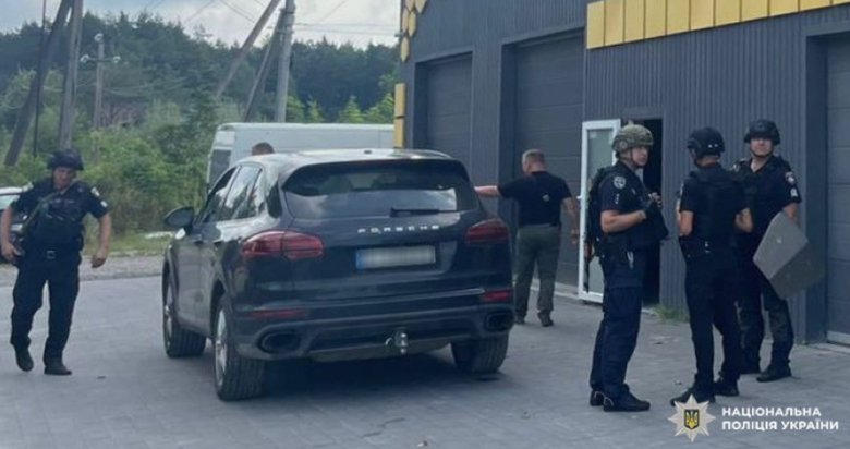 Shooting at auto service in Lviv region: two dead
