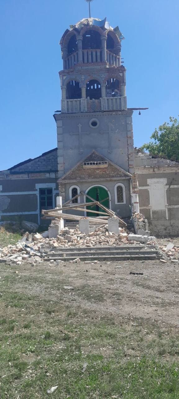 Church damaged in Zolotyi Kolodyaz after Russian strike