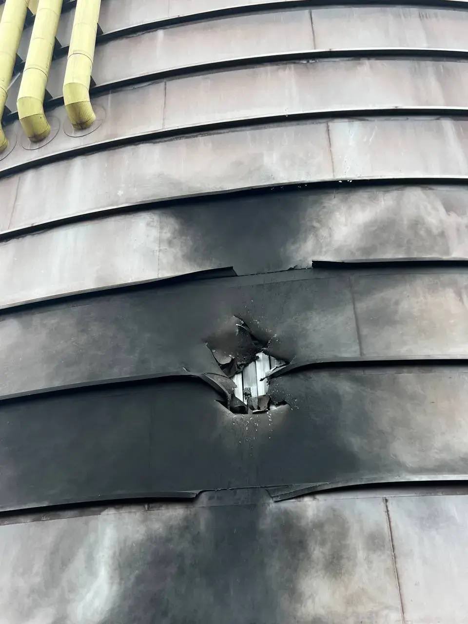 Nighttime attack on Alchevsk Metallurgical Complex