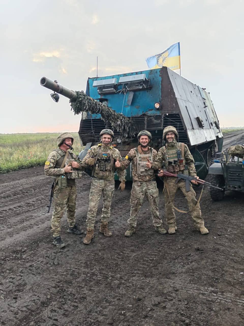 Ukrainian military captures Russian turtle tank and its crew