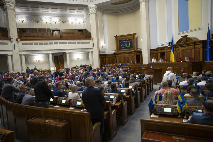 Zelensky accused of protecting corrupt judges