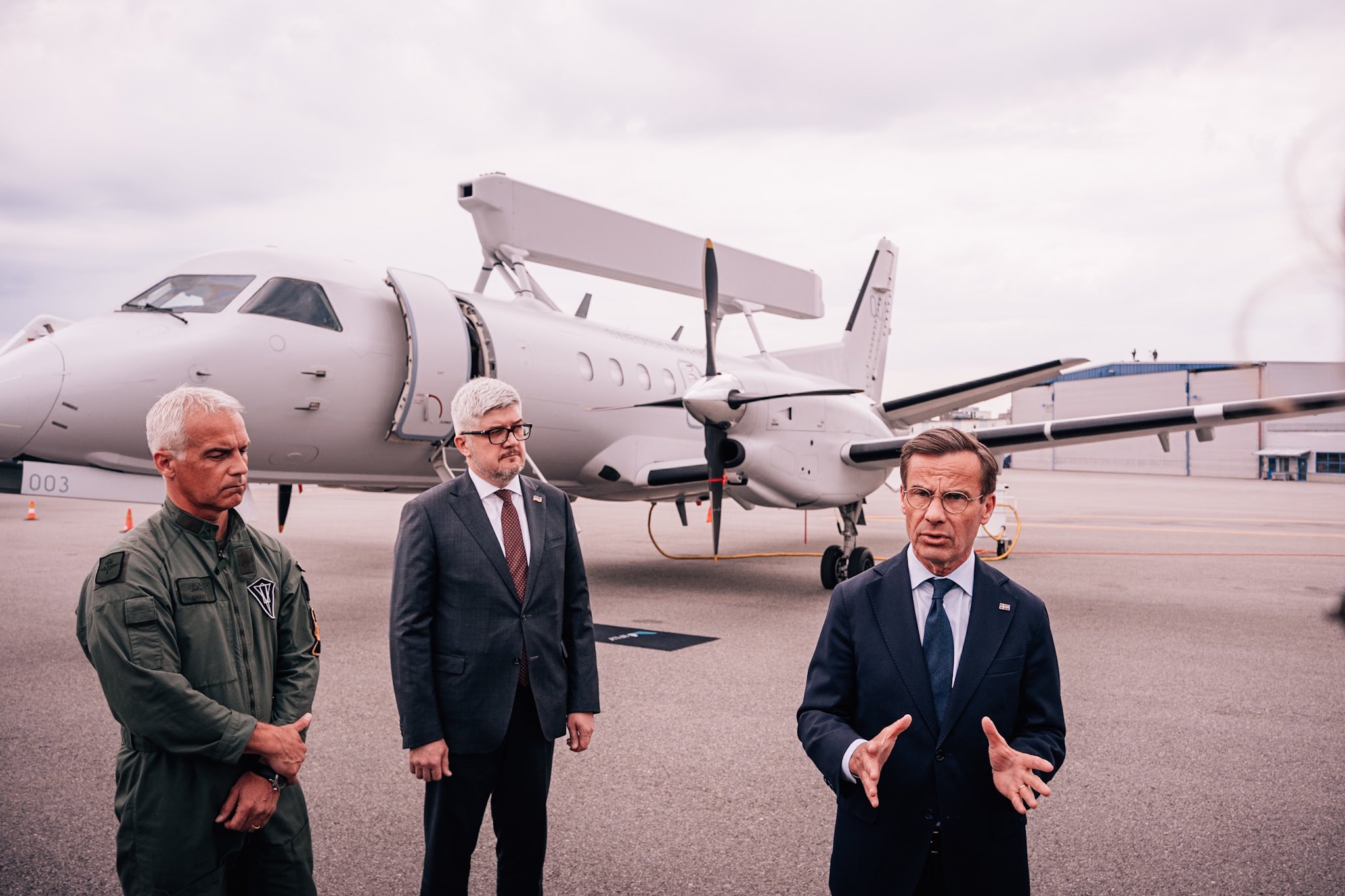 Suède fournit des avions de surveillance à l’Ukraine